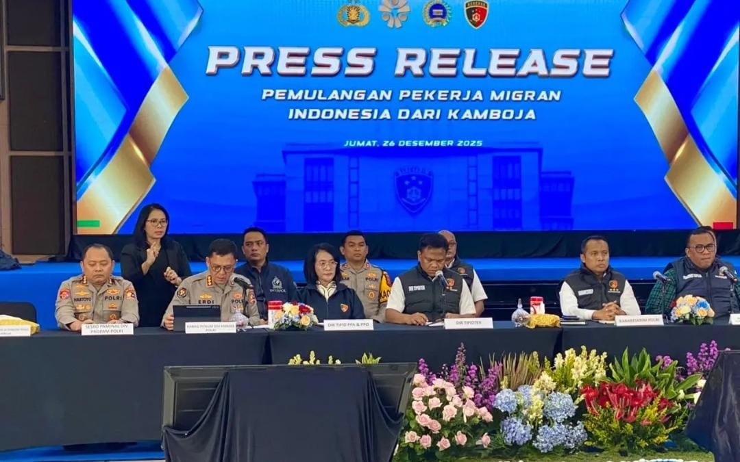 Komitmen Berikan Perlindungan Maksimal, Bareskrim Polri Berhasil Pulangkan 9 Pekerja Migran Korban TPPO di Kamboja