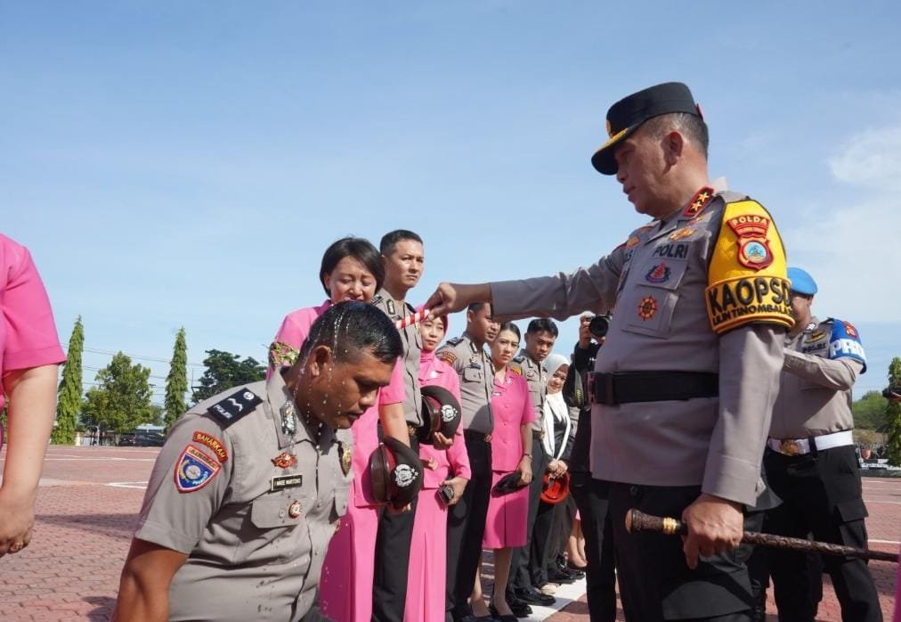 Pimpin Upacara Kenaikan Pangkat 1036 Personel, Kapolda Sulteng: Ini Penghargaan atas Dedikasi dan Loyalitas