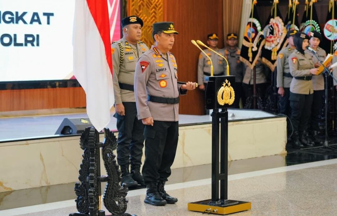 Momen Kenaikan Pangkat Serentak Polri: Dari Pati hingga Tamtama Resmi Sandang Pangkat Baru