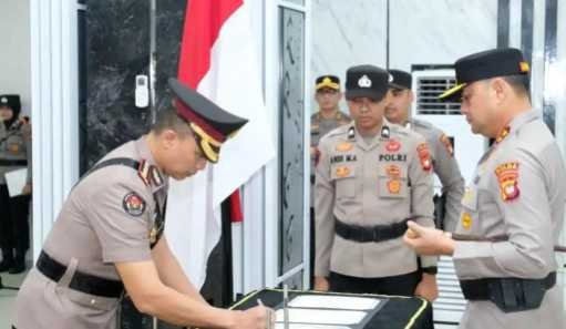 Pimpin Sertijab Pejabat Utama dan Kapolres, Kapolda Kalbar: ‘Mutasi adalah Dinamika untuk Optimalkan Pelayanan’