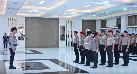 Pimpin Upacara Kenaikan Pangkat Periode Januari 2026, Kapolda Jambi: ‘Ini Reward Atas Dedikasi dan Loyalitas’