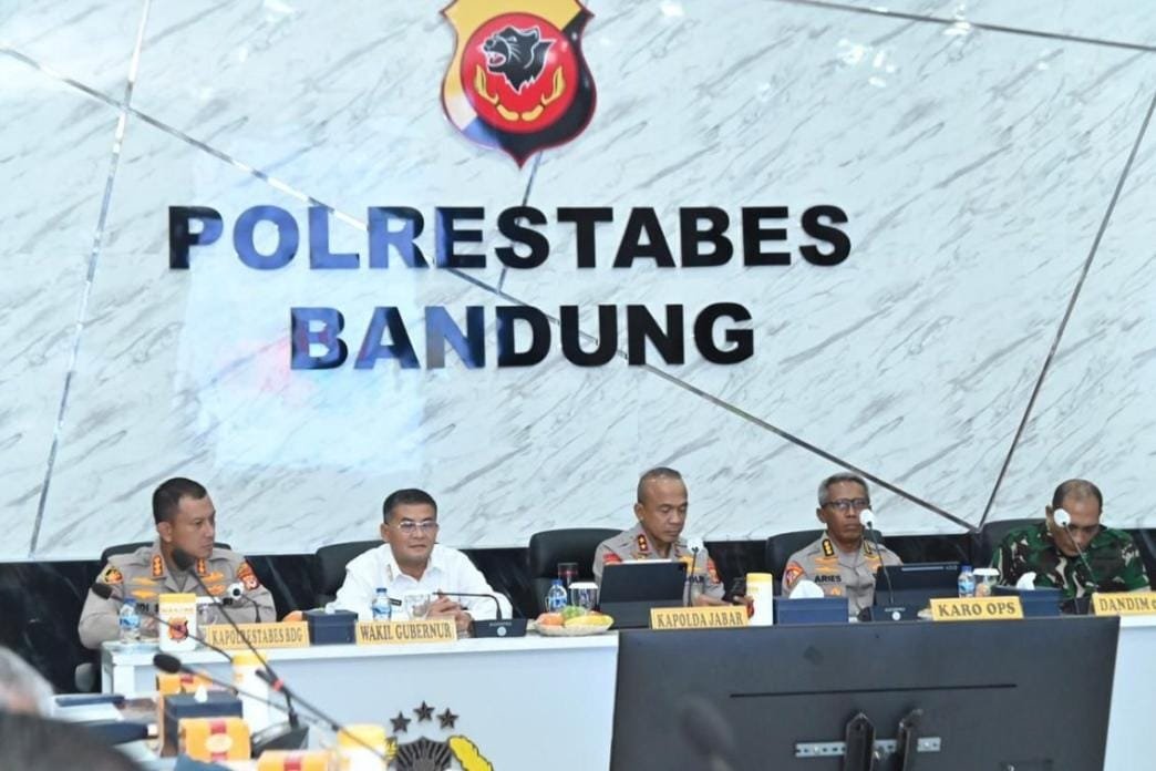 Jelang El Clasico Indonesia, Kapolda Jabar Imbau Suporter Persib dan Persija Agar Tidak Mudah Terprovokasi   