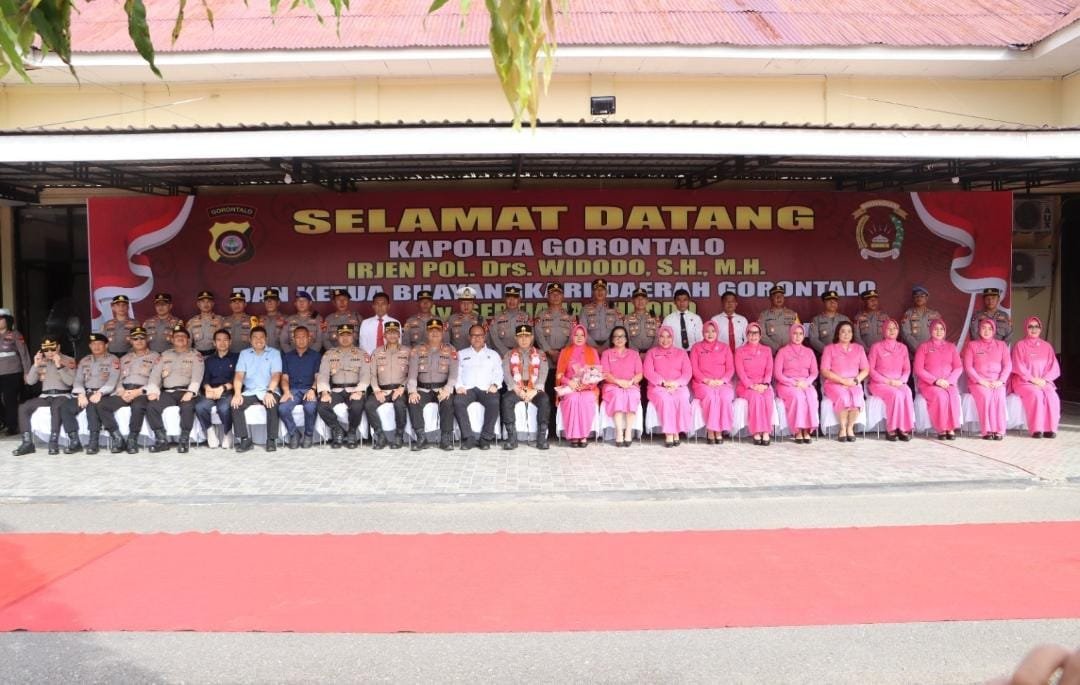 Tingkatkan Mutu Layanan, Kapolda Gorontalo Pantau Langsung Kesiapan SPKT dan Call Center 110 di Polres Boalemo