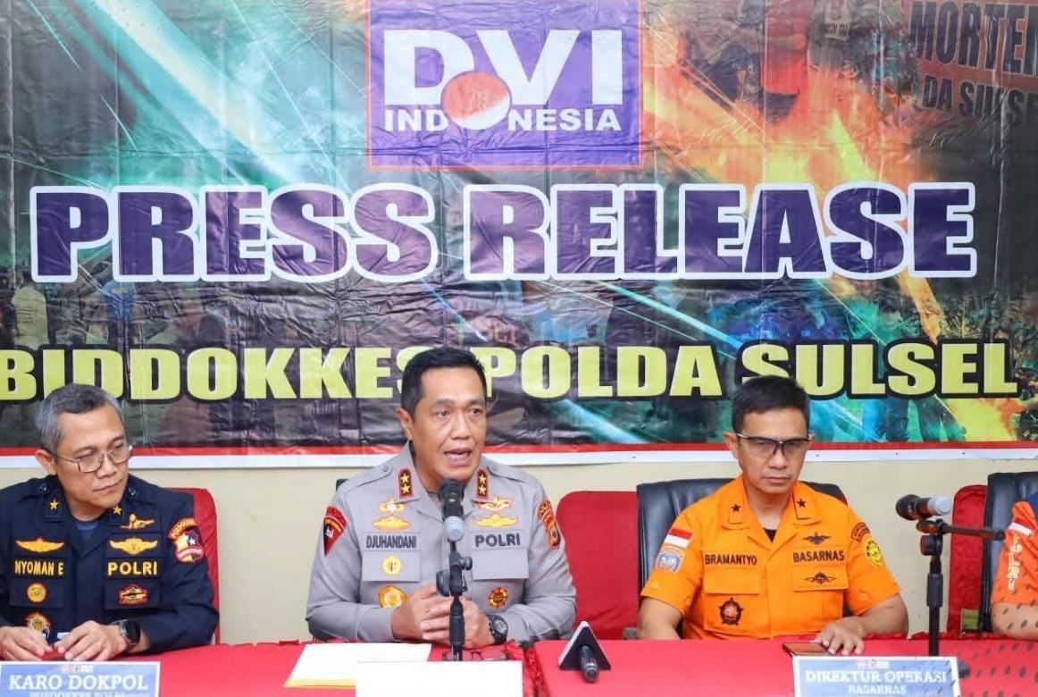 Biddokkes Polda Sulsel Gelar Konferensi Pers Hasil Identifikasi Korban Kecelakaan Pesawat ATR 42-500, 1 Korban Teridentifikasi