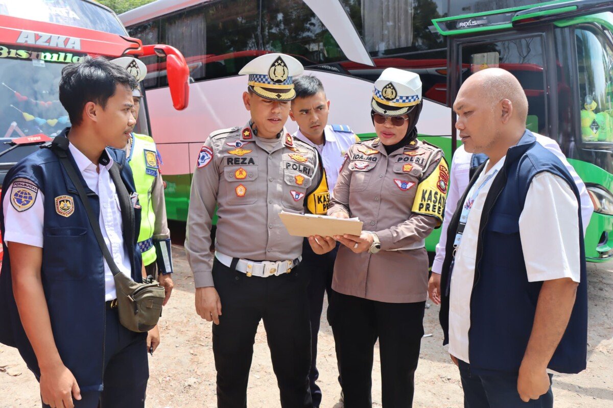 OPS KESELAMATAN SELIGI 2026: POLDA KEPRI GELAR RAMP CHECK ANGKUTAN UMUM DAN PARIWISATA