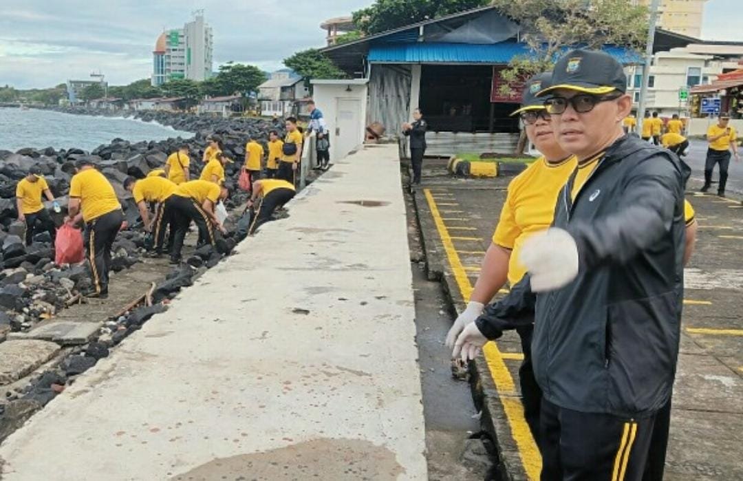 Tindaklanjuti Arahan Presiden, Kapolda Sulut Pimpin Korve Massal di Kawasan Megamas