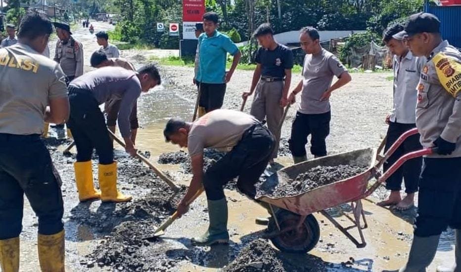 Bahu-Membahu, Polres Aceh Tengah dan Brimob Aceh Percepat Pemulihan Pascabencana