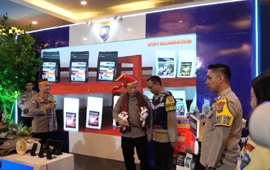 Kobin, Cara Bhabinkamtibmas Polri Lebih Dekat dengan Warga