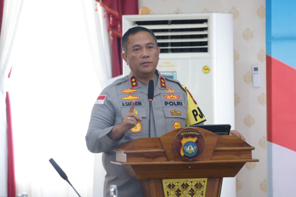 KAPOLDA KEPRI BUKA RAPAT PIMPINAN POLDA KEPRI TAHUN 2026