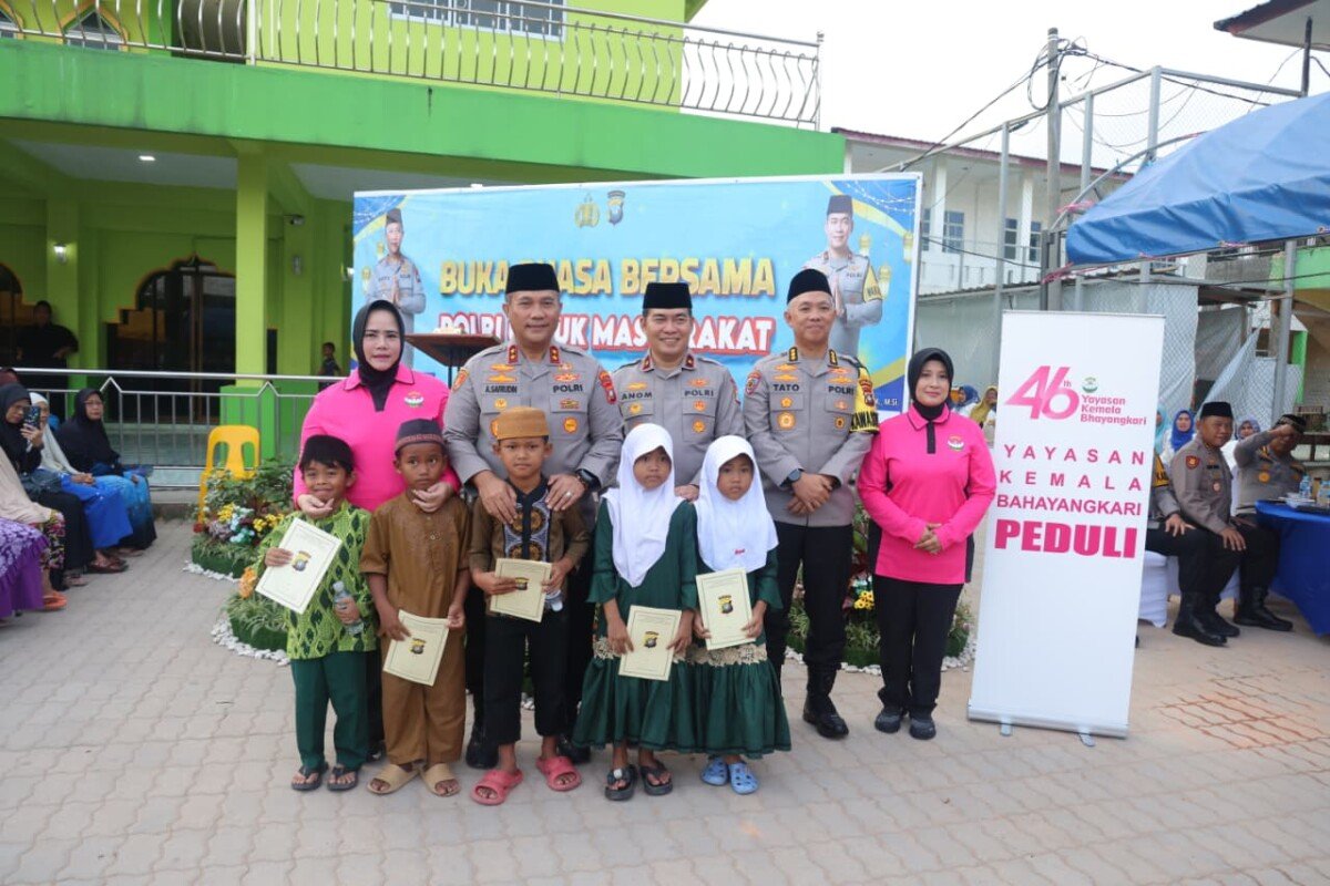 Safari Ramadan 1447 H, Kapolda Kepri Pererat Silaturahmi dan Perkuat Stabilitas Kamtibmas bersama Masyarakat Tanjung Sengkuang