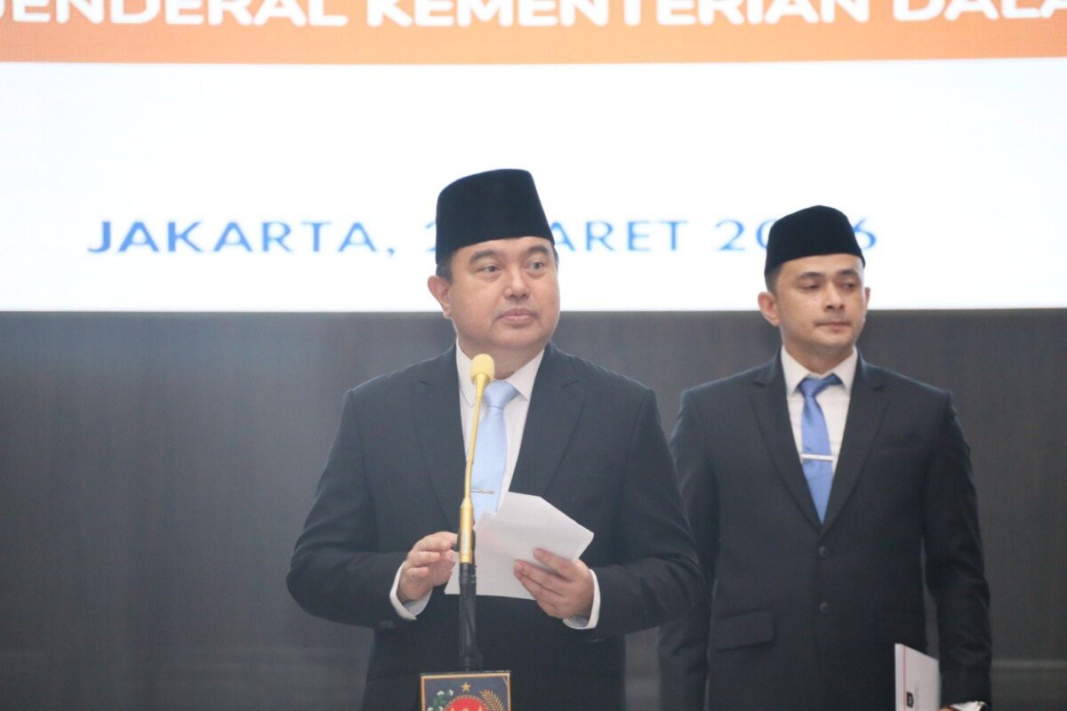 Lantik 64 Pejabat, Sekjen Kemendagri Tekankan Semangat Baru dan Kontribusi Terbaik