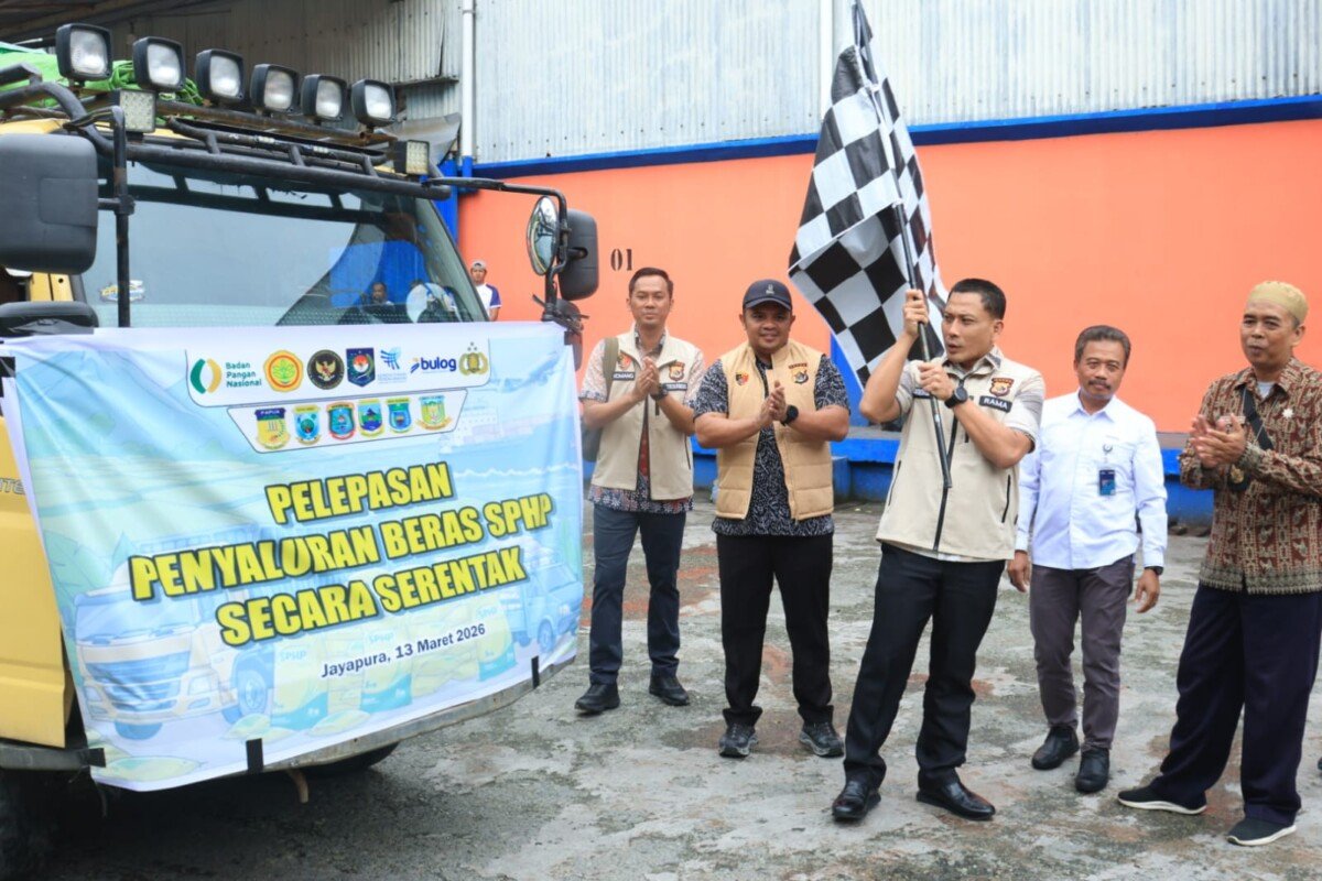 137 Ton Beras SPHP Dilepas di Jayapura, Satgas Pangan Polda Papua Jaga Ketersediaan Pangan