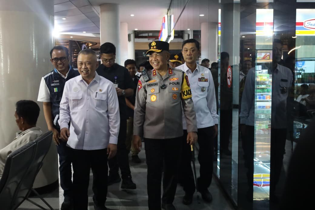 Kapolda Banten Dampingi Menhub Tinjau Pelabuhan BBJ, Ciwandan dan Merak, Pastikan Kelancaran Arus Mudik Lebaran 2026