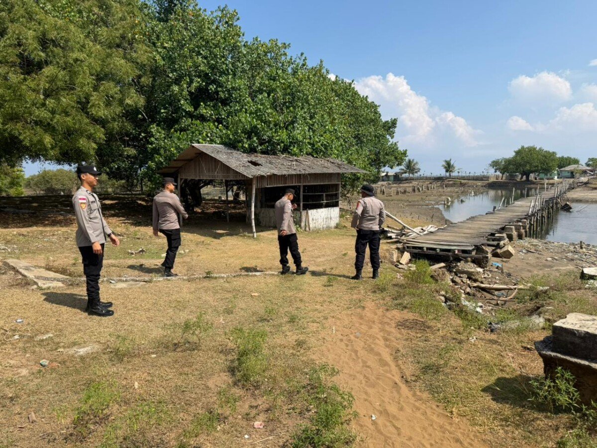 Patroli Wisata Pantai Rancung, Polisi Imbau Pengunjung Jaga Keselamatan Saat Libur Lebaran