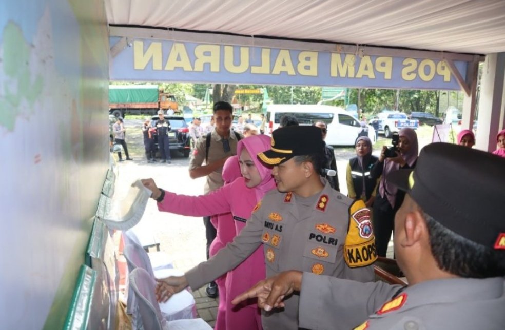 Kapolres Situbondo Turun Gunung Cek Pos Ketupat Semeru, Pastikan Layanan Prima dan Humanis untuk Pemudik