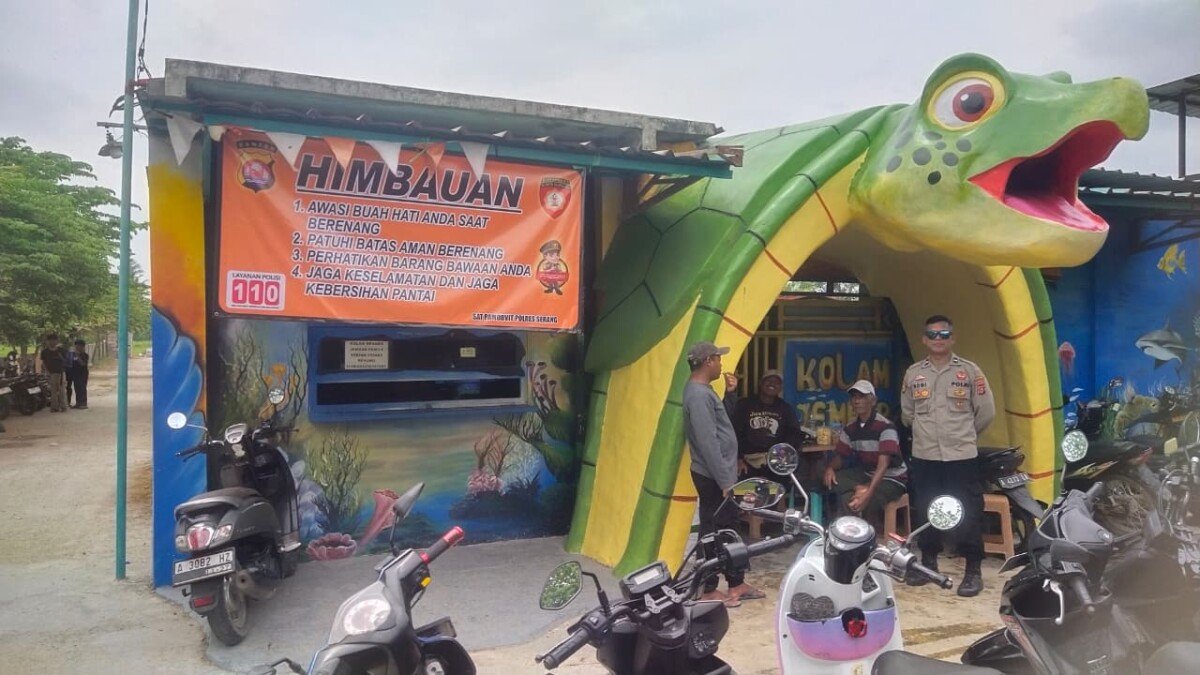 POLRES SERANG LAKSANAKAN PENGAMANAN DAN MONITORING TEMPAT WISATA SAAT LIBUR IDUL FITRI 1447 H