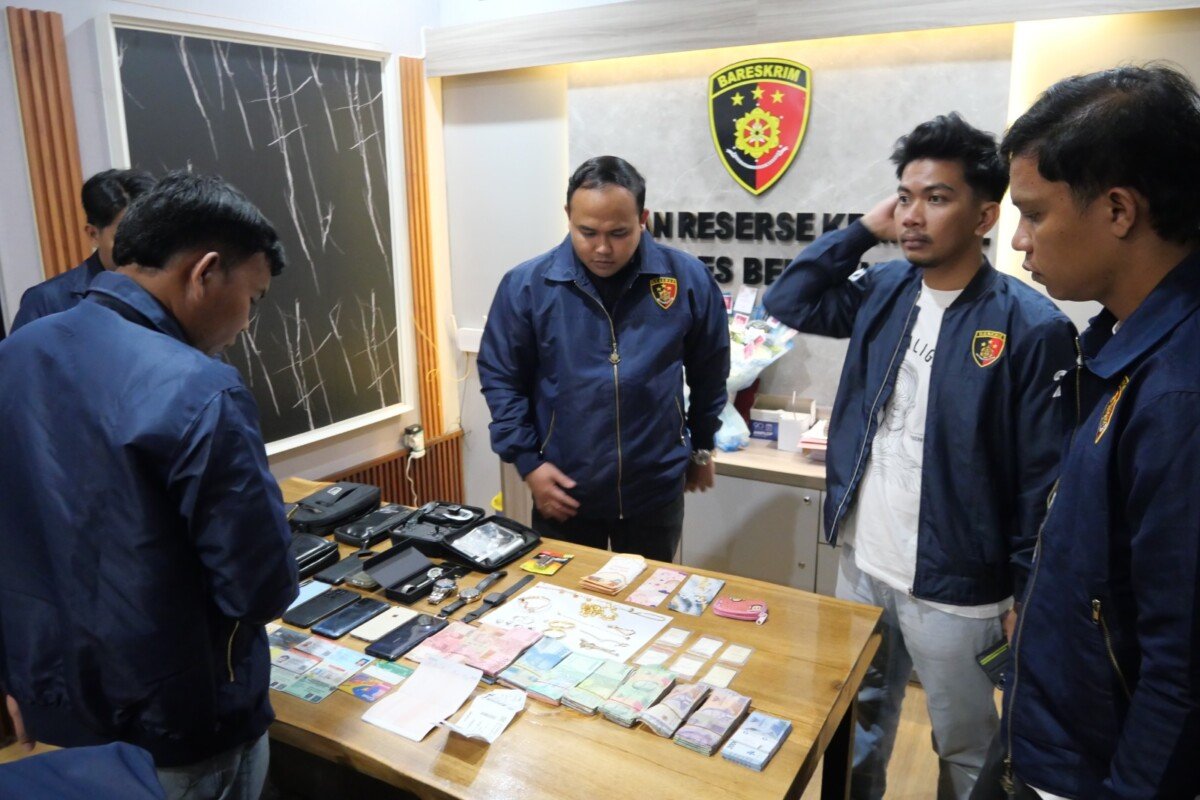 Hendak Kabur Ke Sulawesi, Pelaku Curat Akhirnya Dibekuk Sat Reskrim Polres Belitung Di Bandara Soeta