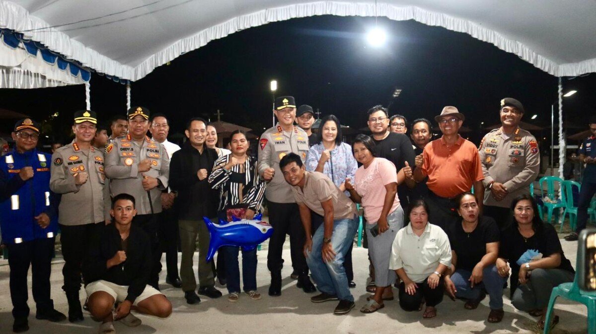 Kapolda Kalteng Tinjau Pengamanan Malam Paskah, Pastikan Ibadah Berjalan Aman dan Tertib