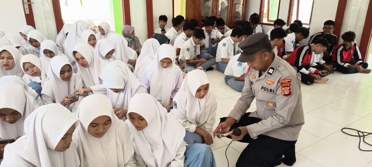 ‎Polres Pidie Sosialisasikan Program E-Learning “Polri Mengajar” di SMA Negeri Unggul Sigli