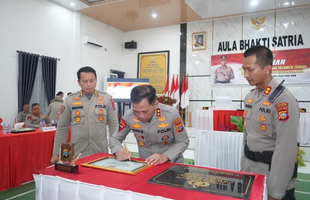 Kunker ke Mapolres Tojo Unauna, Kapolda Sulteng Tekankan Profesionalisme dan Pelayanan Humanis