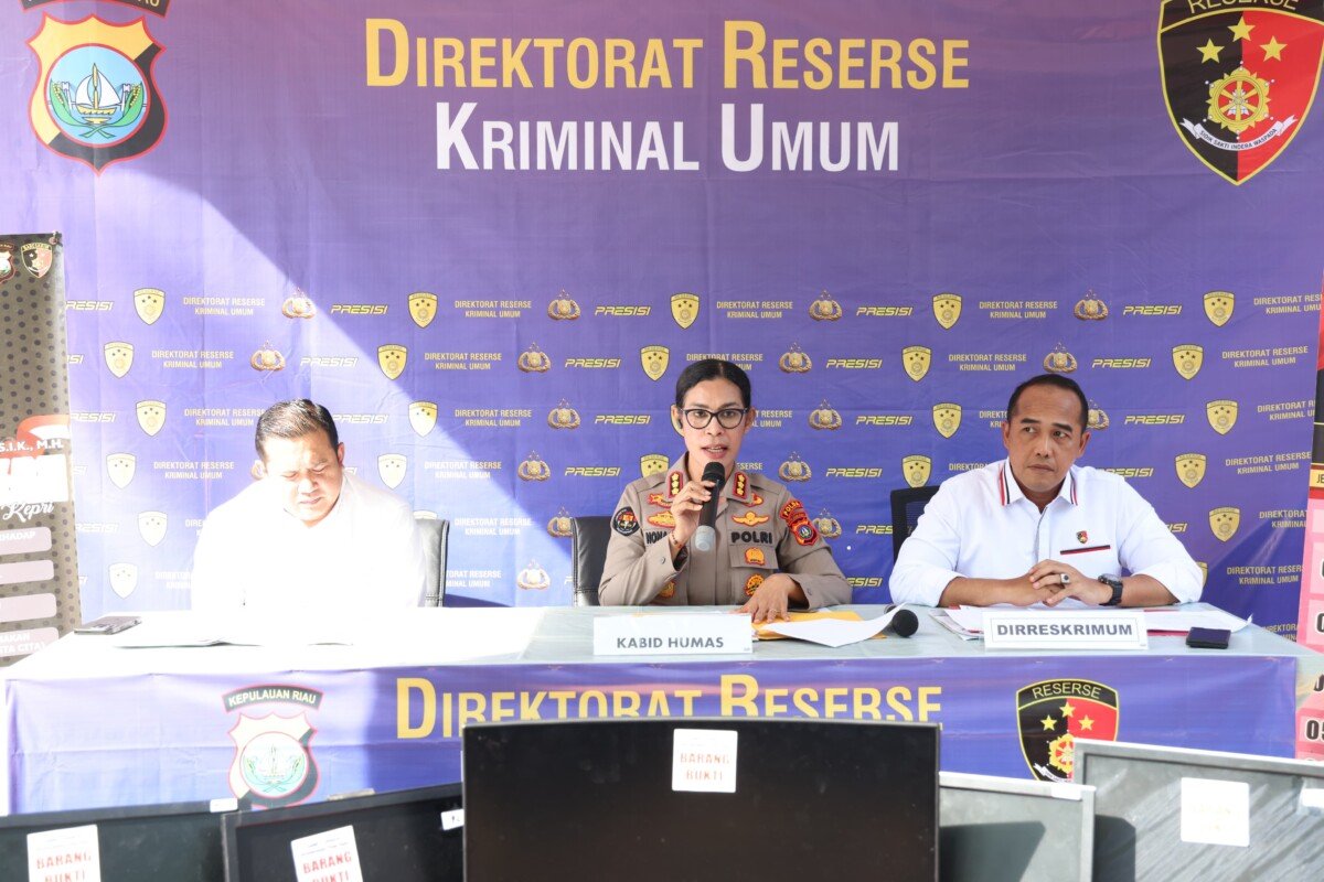 Polda Kepri Tindak Praktik Perjudian Online Di Batam, Ribuan Akun Dikendalikan Otomatis
