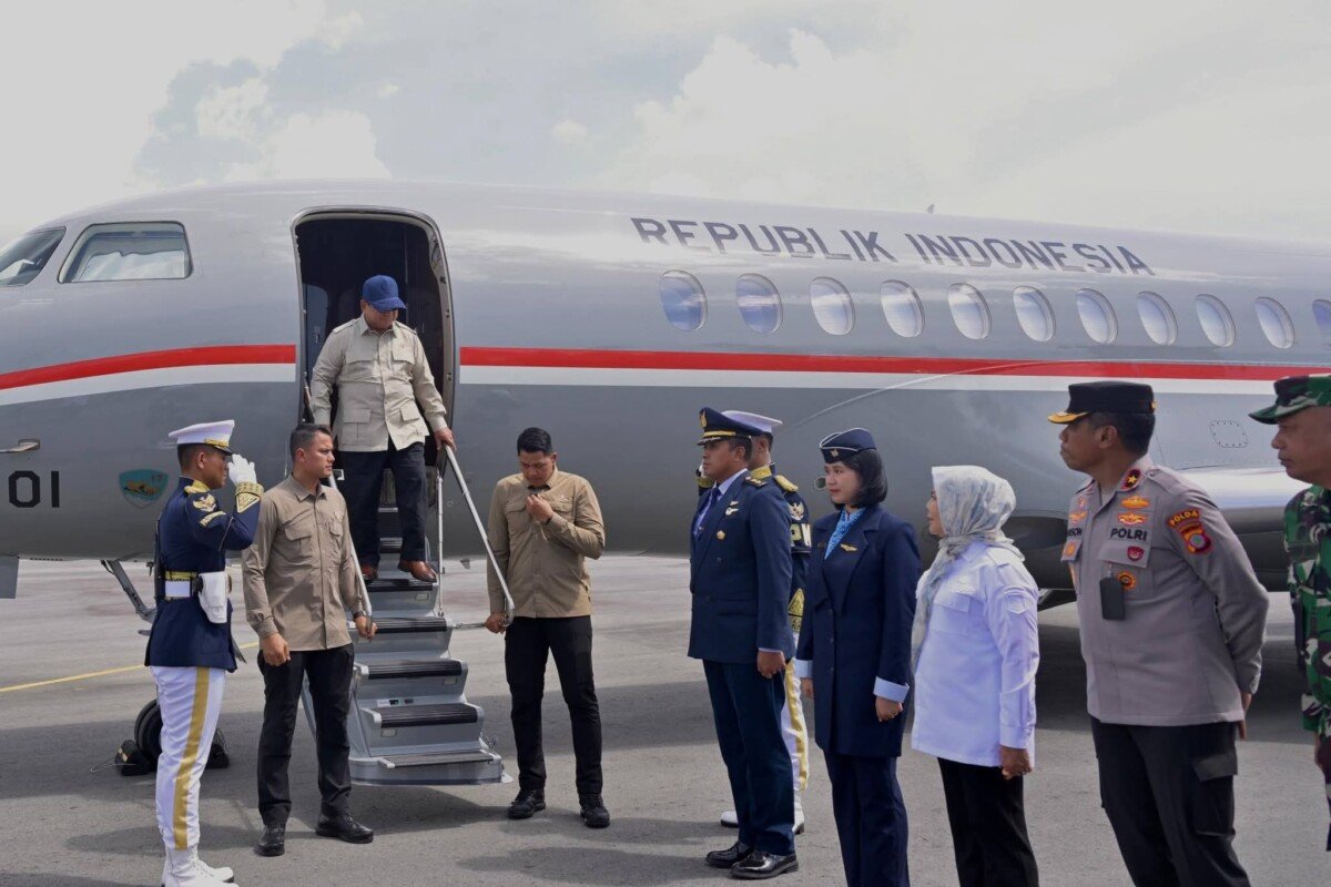 Wakapolda dan Wagub Gorontalo Sambut Hangat Kunjungan Presiden Prabowo Di Bandara Djalaludin