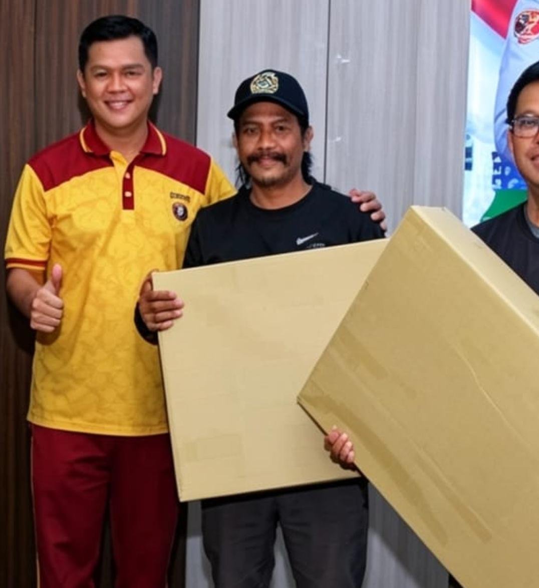 Sambut HUT Bhayangkara ke-80, Polda Kalteng Gandeng Insan Pers Perkuat Sinergi Lewat Jalan Sehat