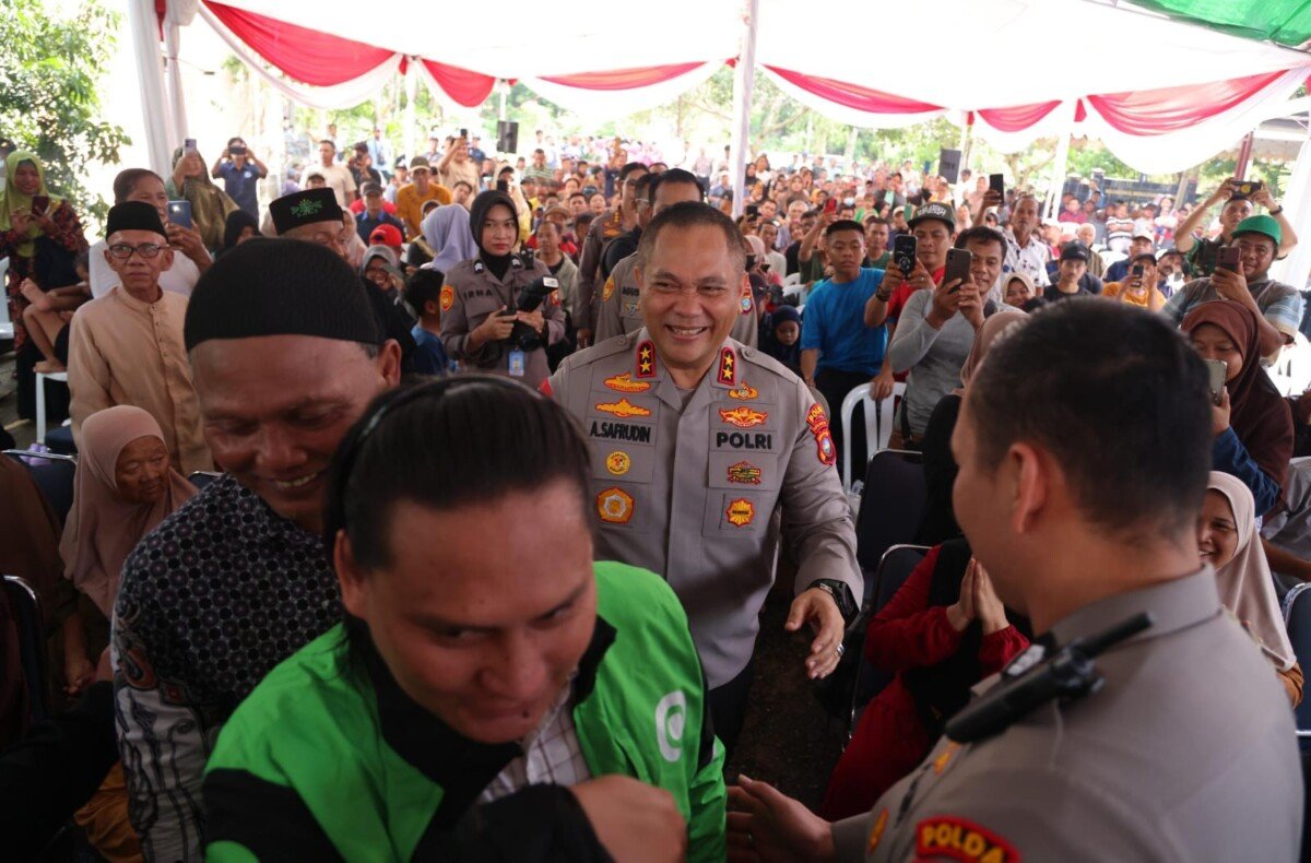 Polda Kepri Gelar Nobar Piala Dunia 2026 Di Sei Beduk, Pererat Kebersamaan Polri Dan Masyarakat