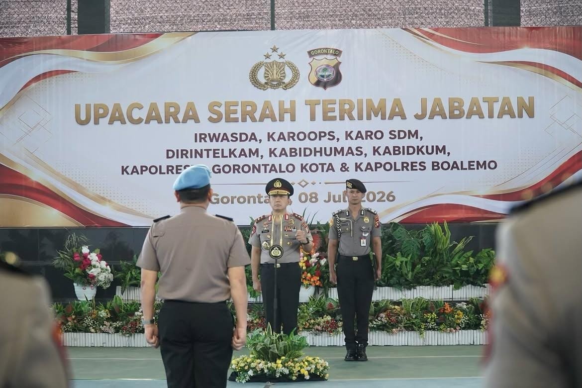 Pimpin Sertijab di Mapolda Gorontalo, Kapolda Irjen Pol. Widodo Resmi Lantik PJU dan Kapolres/Ta Baru