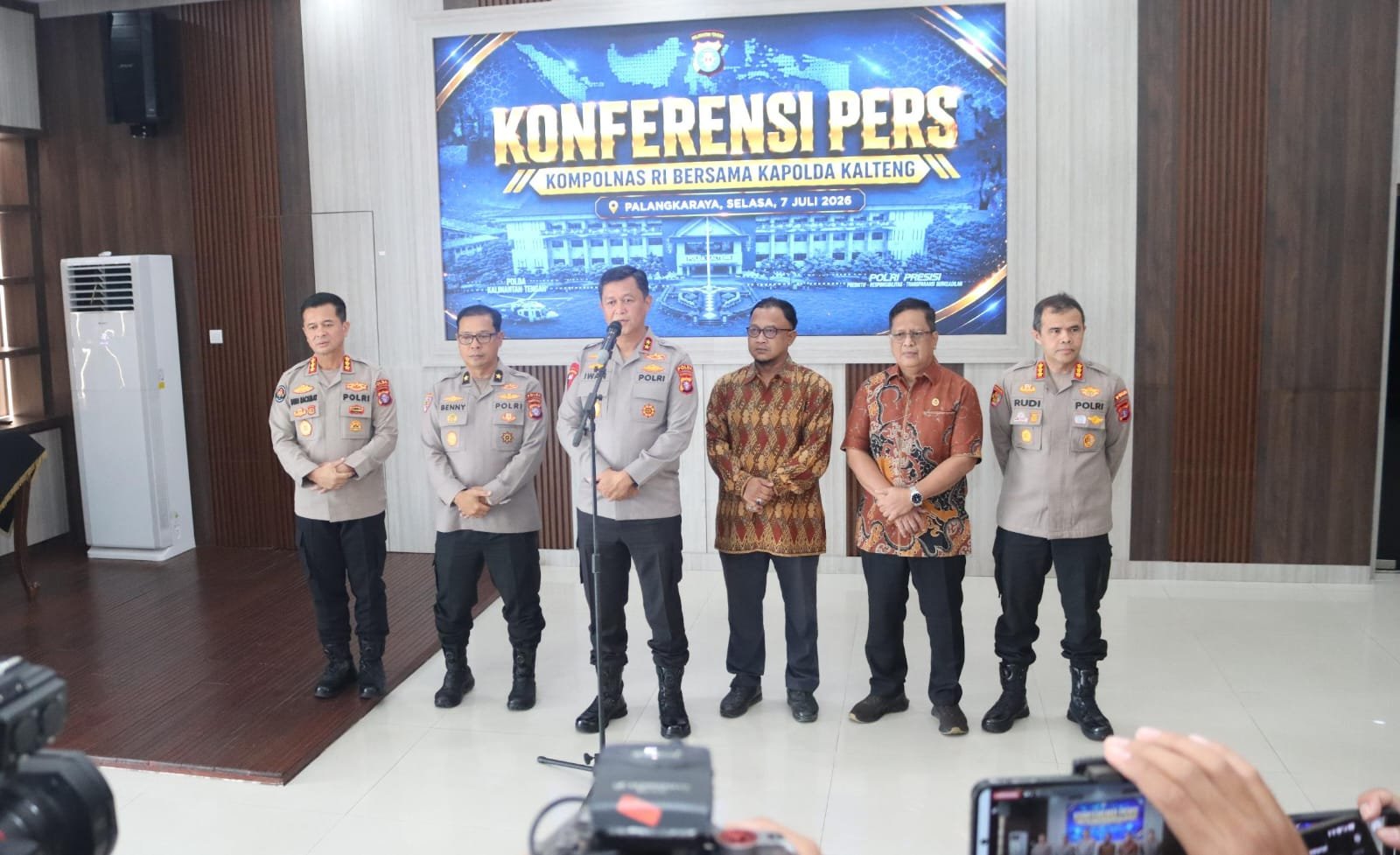 Kapolda Kalteng Ungkap Alasan Anggota Terjun ke Sungai di Tumbang Kalemei Demi Lindungi Warga Sipil