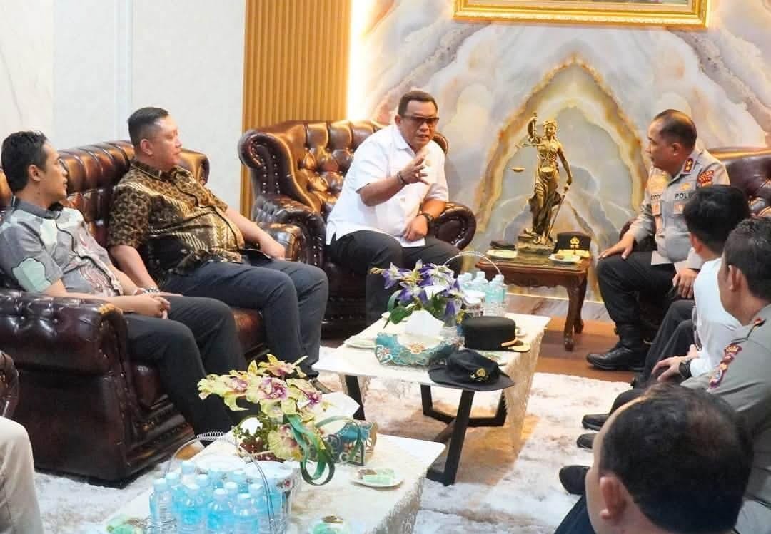 Resmi Menjabat, Kapolda Baru Aceh Irjen Pol. Rudi Setiawan Sambangi Kejati