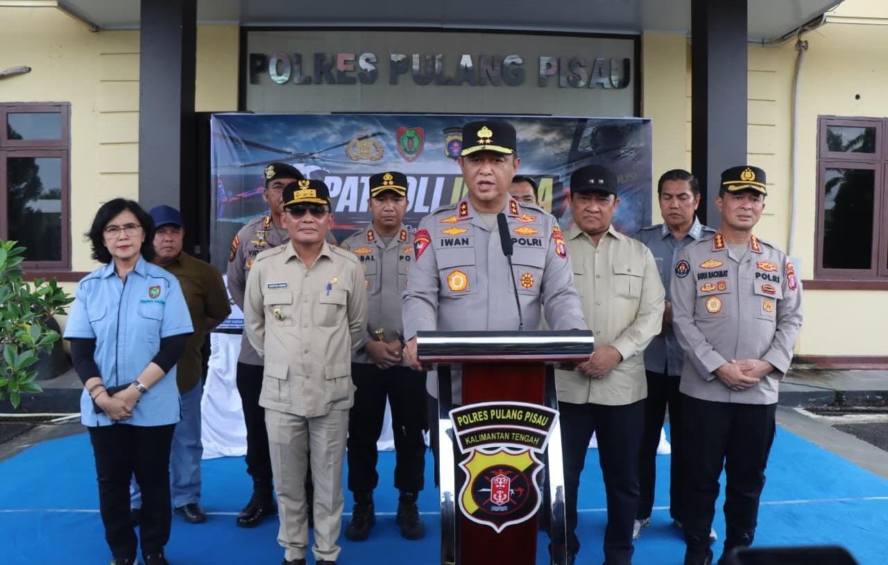 Kapolda Kalteng Bersama Gubernur Terjun Langsung Antisipasi Karhutla di Pulpis Lewat Patroli Udara