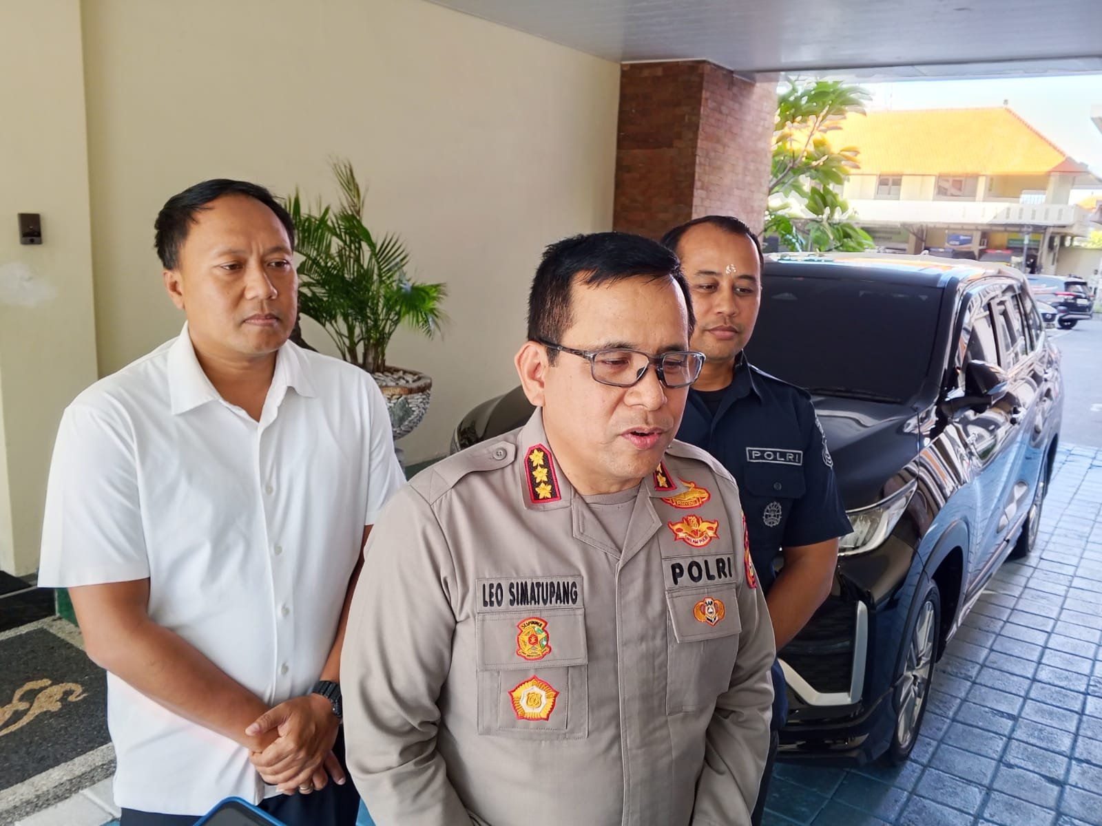 Kapolresta Denpasar Tegaskan Tidak Ada Perampasan Telepon Genggam, Luruskan Informasi Video Viral di Polsek Kuta