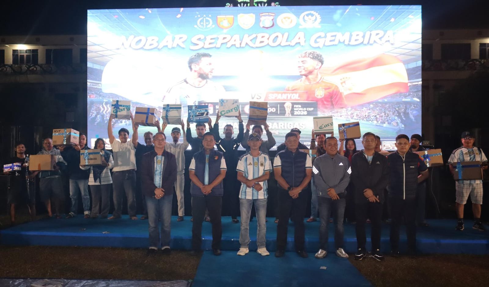 Ribuan Warga Padati Mapolda Kalteng Nobar Final Piala Dunia 2026 Argentina vs Spanyol