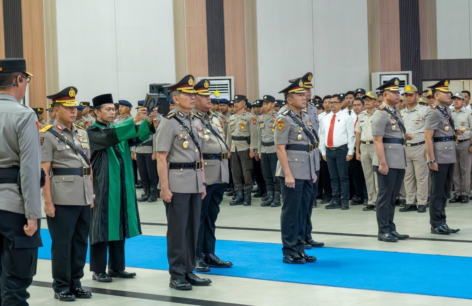 Kapolda Kalteng Pimpin Sertijab Irwasda, Karo SDM dan 2 Kapolres