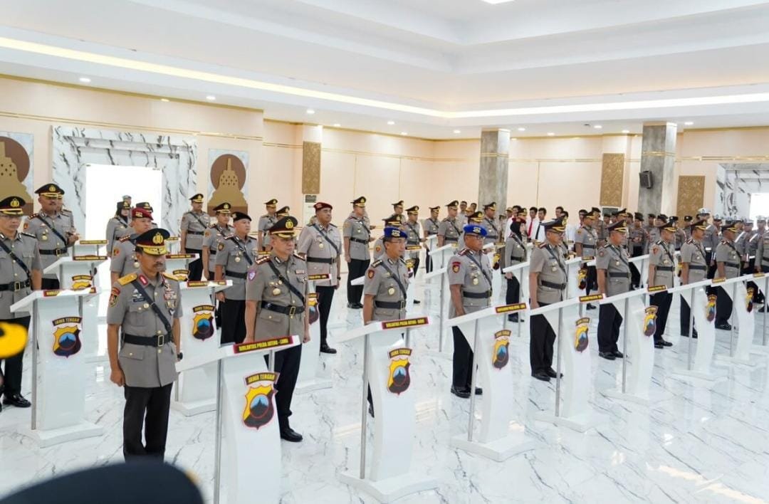 Penyegaran Organisasi, Kapolda Jateng Pimpin Sertijab Pejabat Utama dan Kapolres/Ta Jajaran
