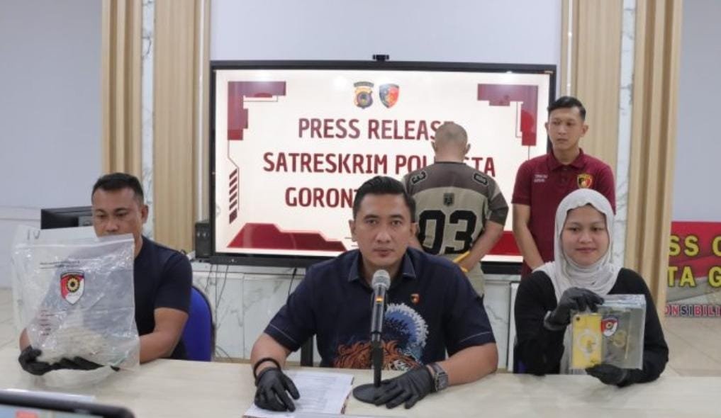 Terekam CCTV Lempar Batu, Pelajar 18 Tahun di Gorontalo Bobol Konter dan Curi iPhone