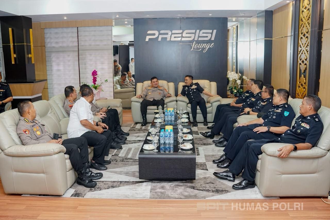 Terima Kunjungan Pesuruhjaya Polis Diraja Malaysia Kontinjen Sarawak, Polda Kalbar Perkuat Sinergi Keamanan Perbatasan