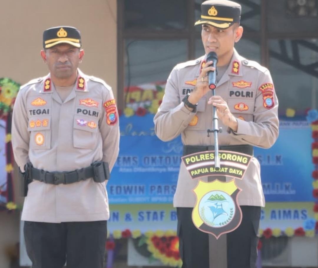 Tongkat Komando Polres Sorong Resmi Berganti, AKBP Jems Oktovianus Tegai Serukan Soliditas dan Pelayanan Terbaik