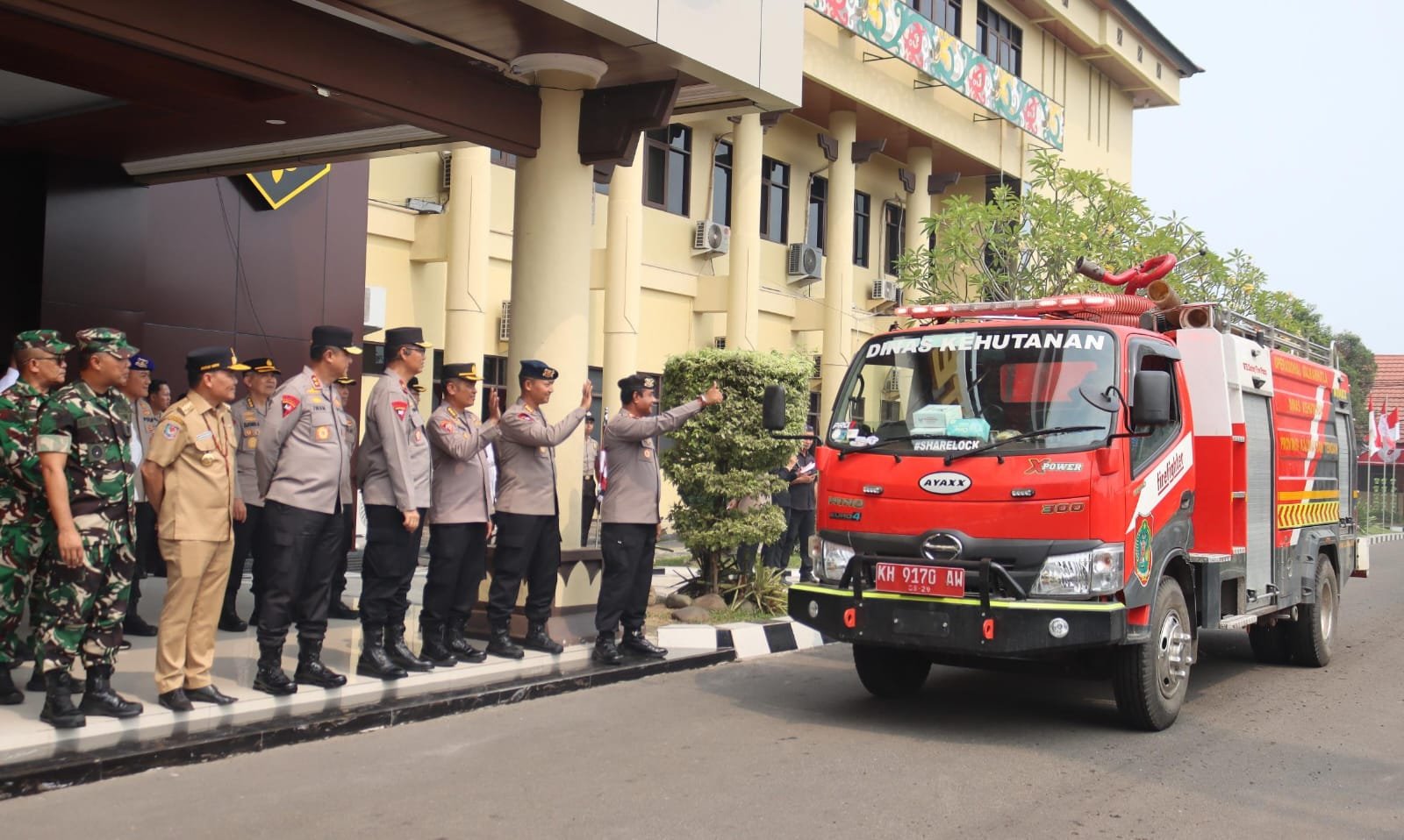 Pantang Mundur Sebelum Api Padam, Tim Pemburu Api Isen Mulang Dikerahkan Buru Karhutla