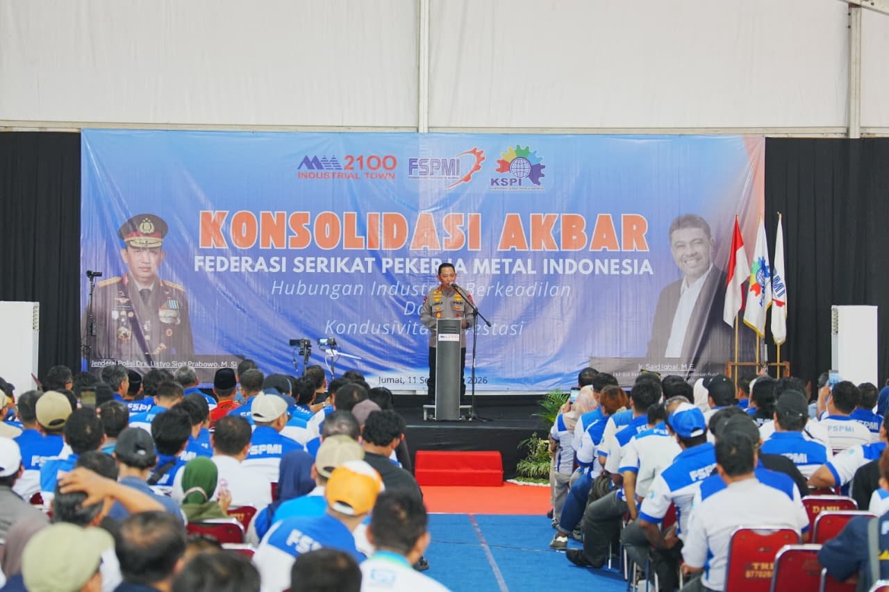 Gandeng Ribuan Buruh di Bekasi, Kapolri Sebut Stabilitas Keamanan Syarat Utama Investasi