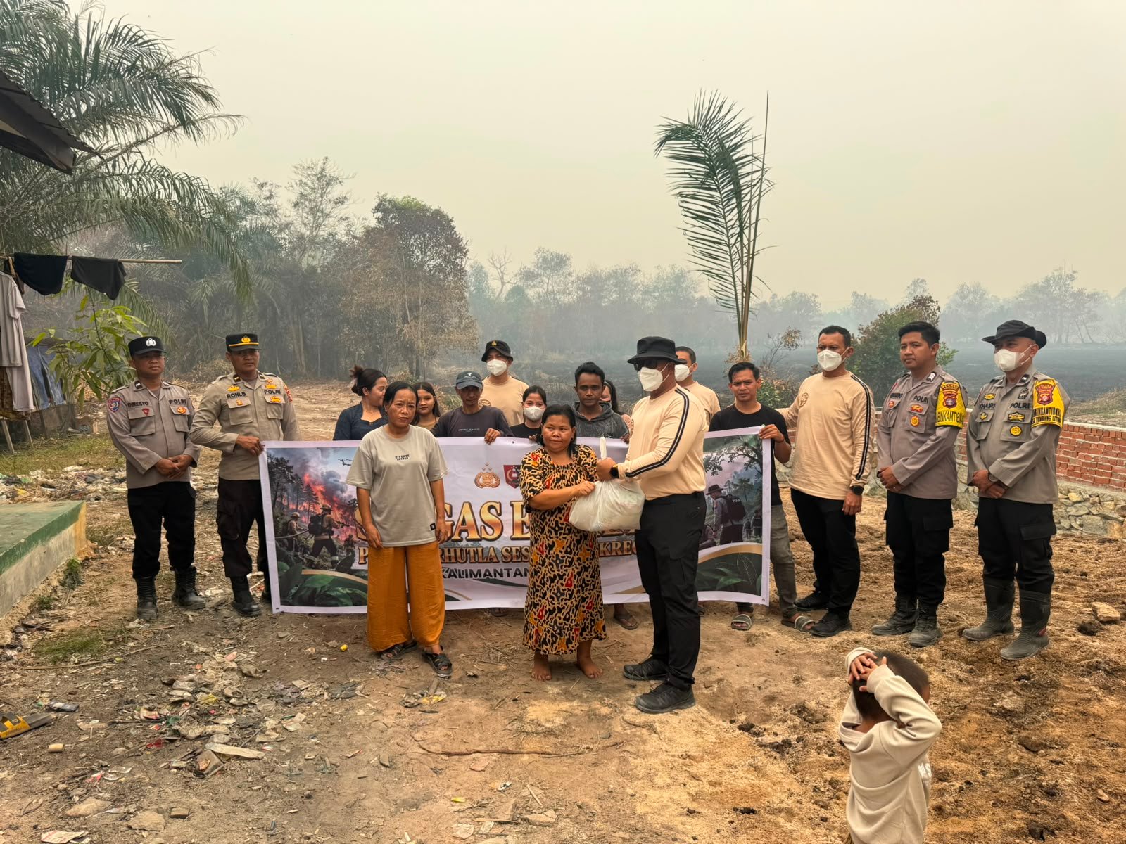 Pengabdian Masyarakat, Sespimti Polri Dikreg ke-36 Laksanakan Bakti Sosial di Pos Titik Api Karhutla Kabupaten Katingan