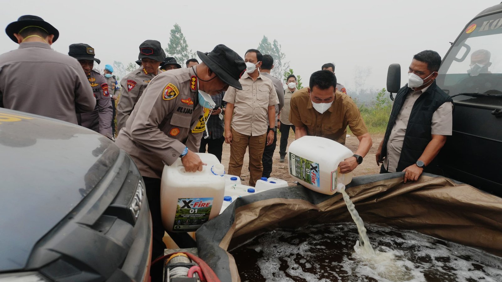 Atasi Karhutla di Lahan Gambut, Kapolda Kalteng Gunakan X-Fire untuk Percepat Pemadaman