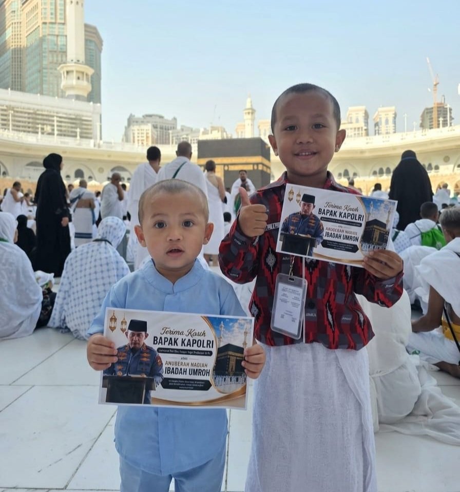 Kisah Duo Presisi: Bocah Bogor Berpengaruh yang Dihadiahi Umrah Gratis oleh Kapolri