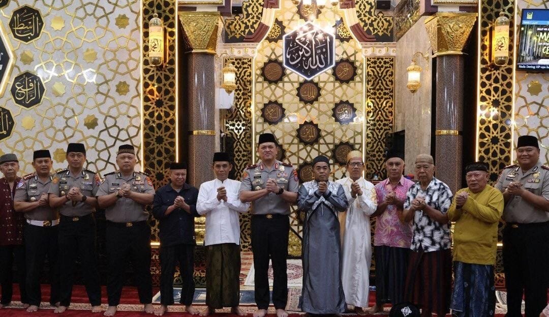 Dekatkan Polri dengan Masyarakat, Kapolda Papua Barat Daya Gelar Subuh Keliling di Sorong