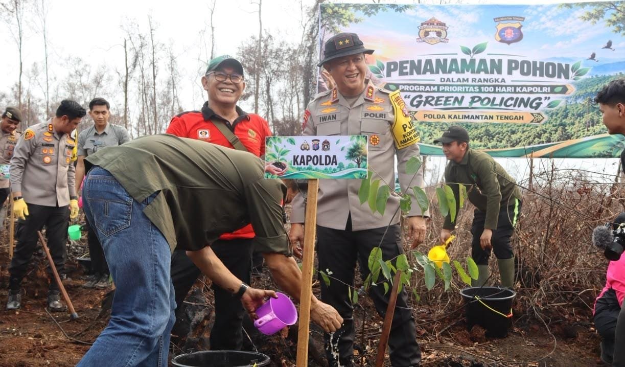 Kapolda Kalteng bersama Bhayangkari Tanam 1000 Pohon Belangiran, Wujudkan Green Policing Lahan Bekas Karhutla Tumbang Nusa