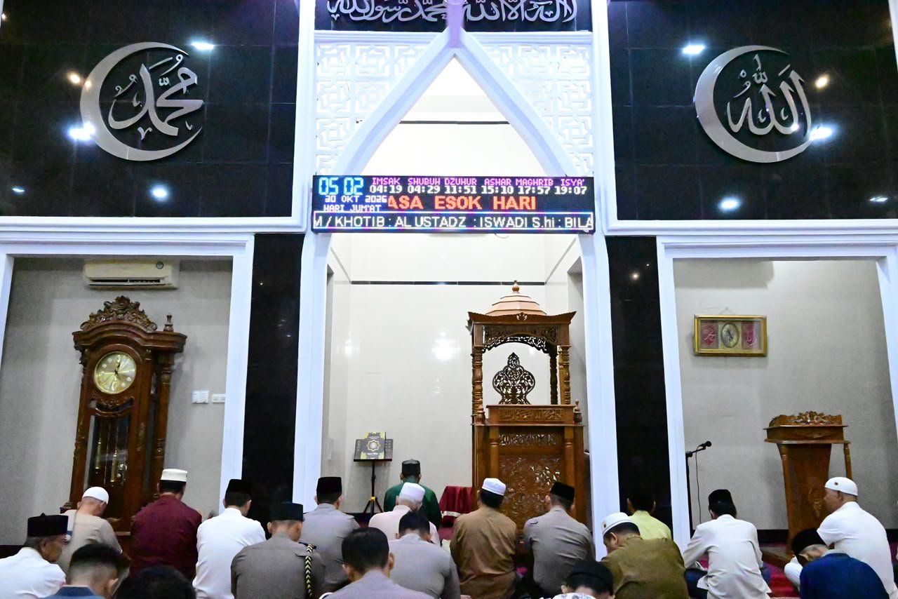 Subuh Keliling di Masjid Al-Munawarah, Kapolda Jambi Ajak Masyarakat Perkuat Sinergi Jaga Kamtibmas