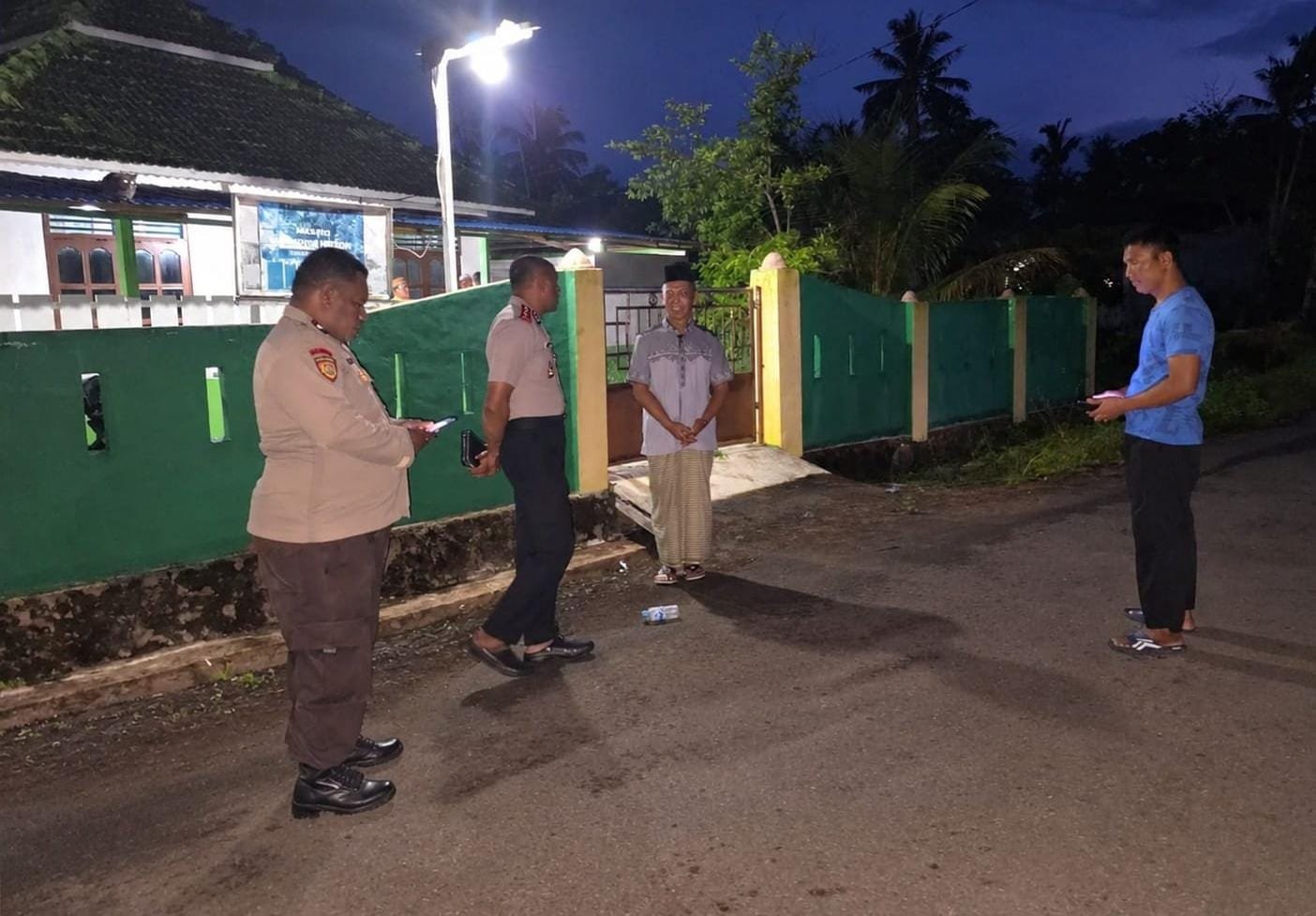 Kapolres Sorong AKBP Jems Oktovianus Tegai Hadir Lewat Program Subuh Keliling di Masjid Al-Furqan Makbon