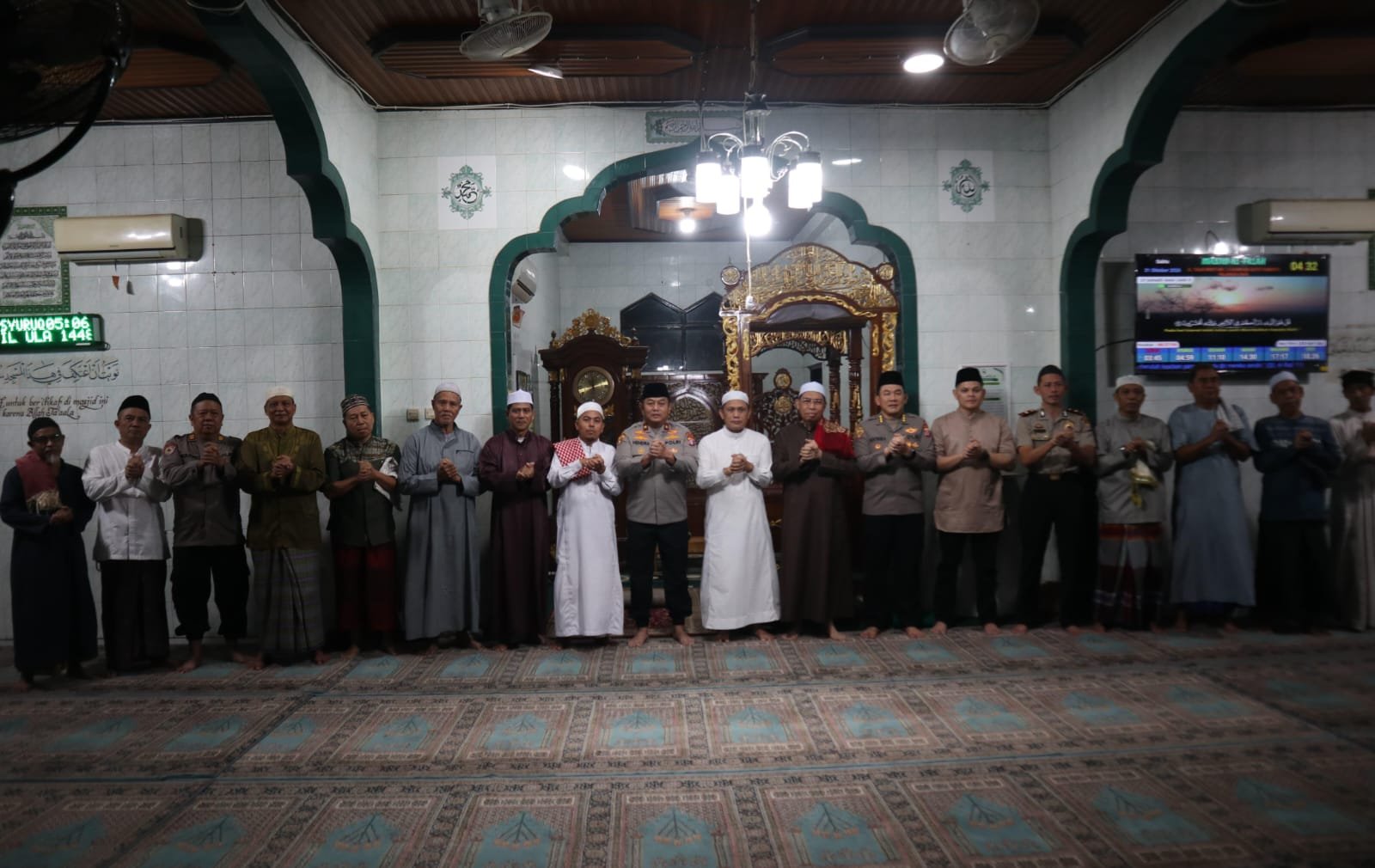 Wakapolda Kalteng Subuh Keliling di Masjid Al-Falah, Sampaikan Pesan Kamtibmas